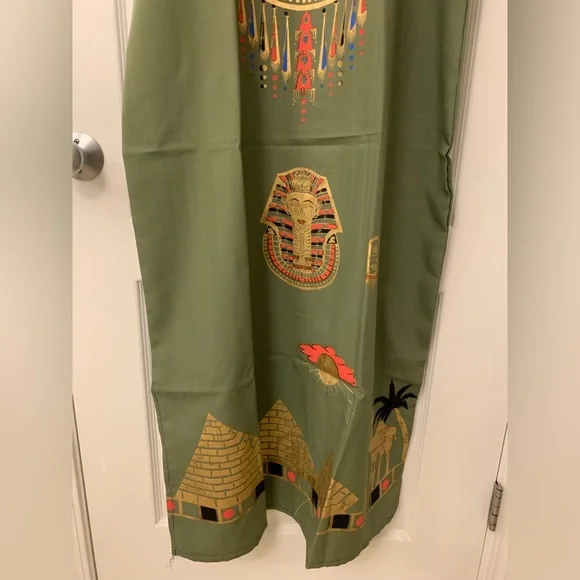 Green Egyptian Traditional Dress - Picture 6 of 16